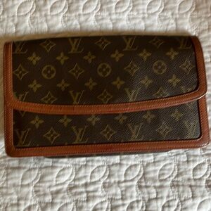 Louis Vuitton Clutch